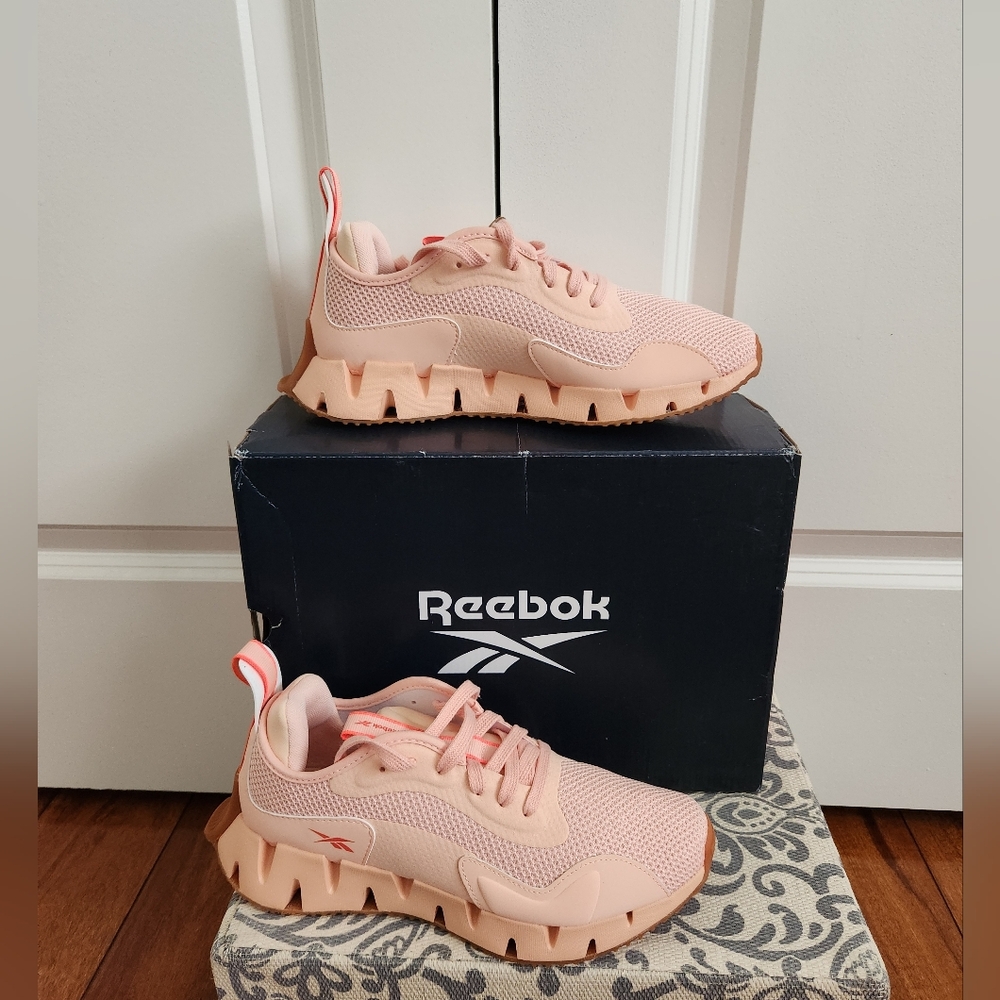 Reebok Women's Zig Dynamica Adventure Sneakers NWT SZ 8.5